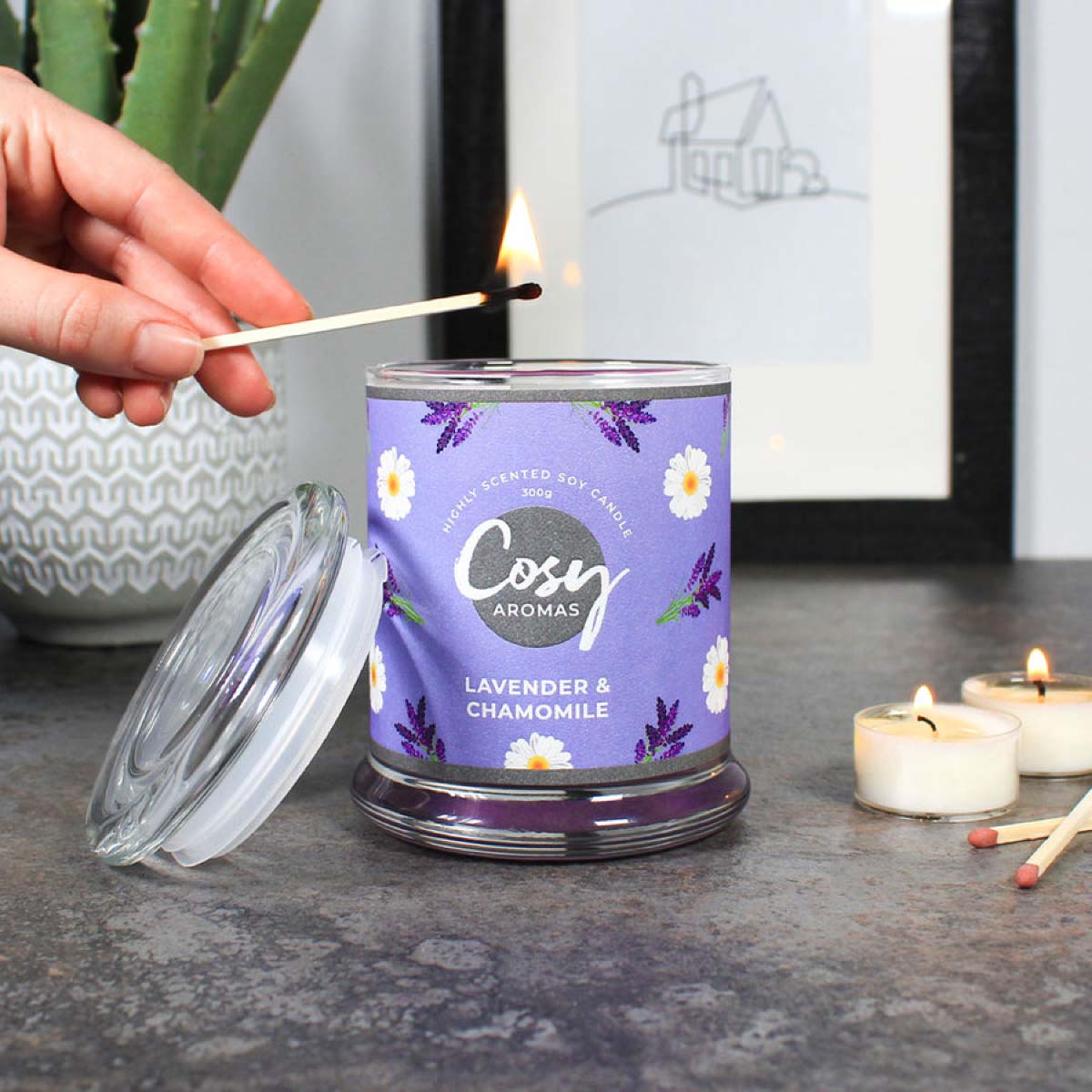 Lavender & Chamomile Jar Candle 240g von Cosy Aromas
