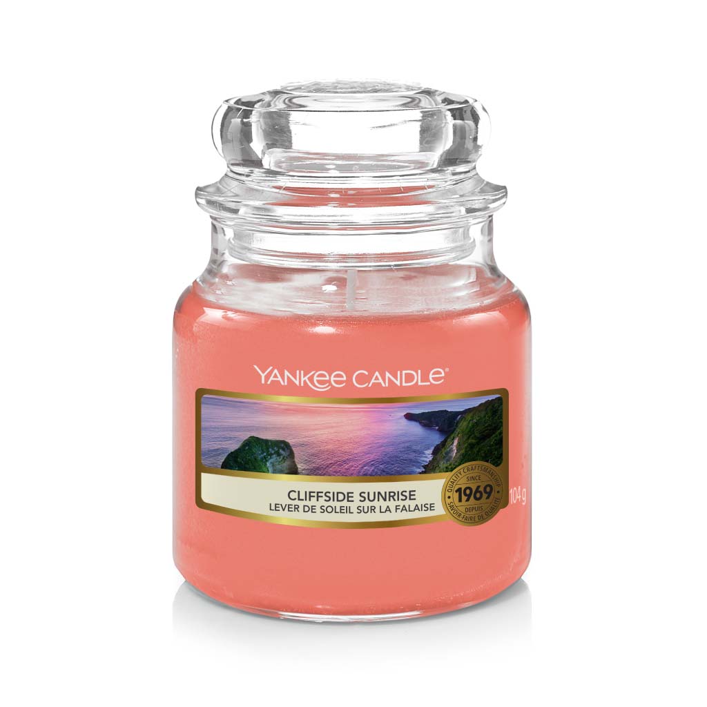 Cliffside Sunrise - Duftkerze im Glas 104g - Yankee Candle®